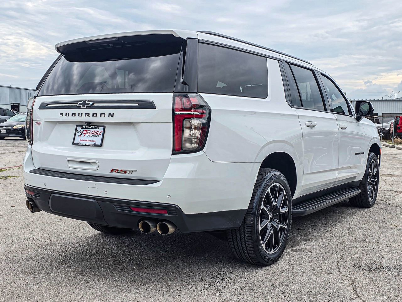 Certified 2024 Chevrolet Suburban RST w/ Sport Performance Package AWD/4WD image 6
