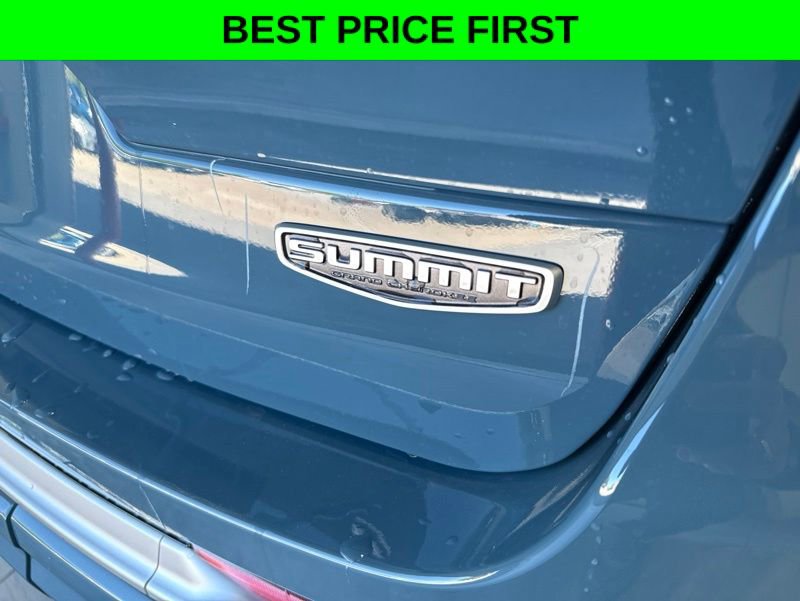 New 2026 Jeep Grand Cherokee L Summit w/ Advanced Protech Group IV AWD/4WD image 9