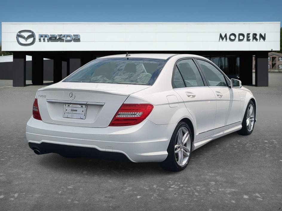 Used 2014 Mercedes-Benz C 250 Sedan image 4