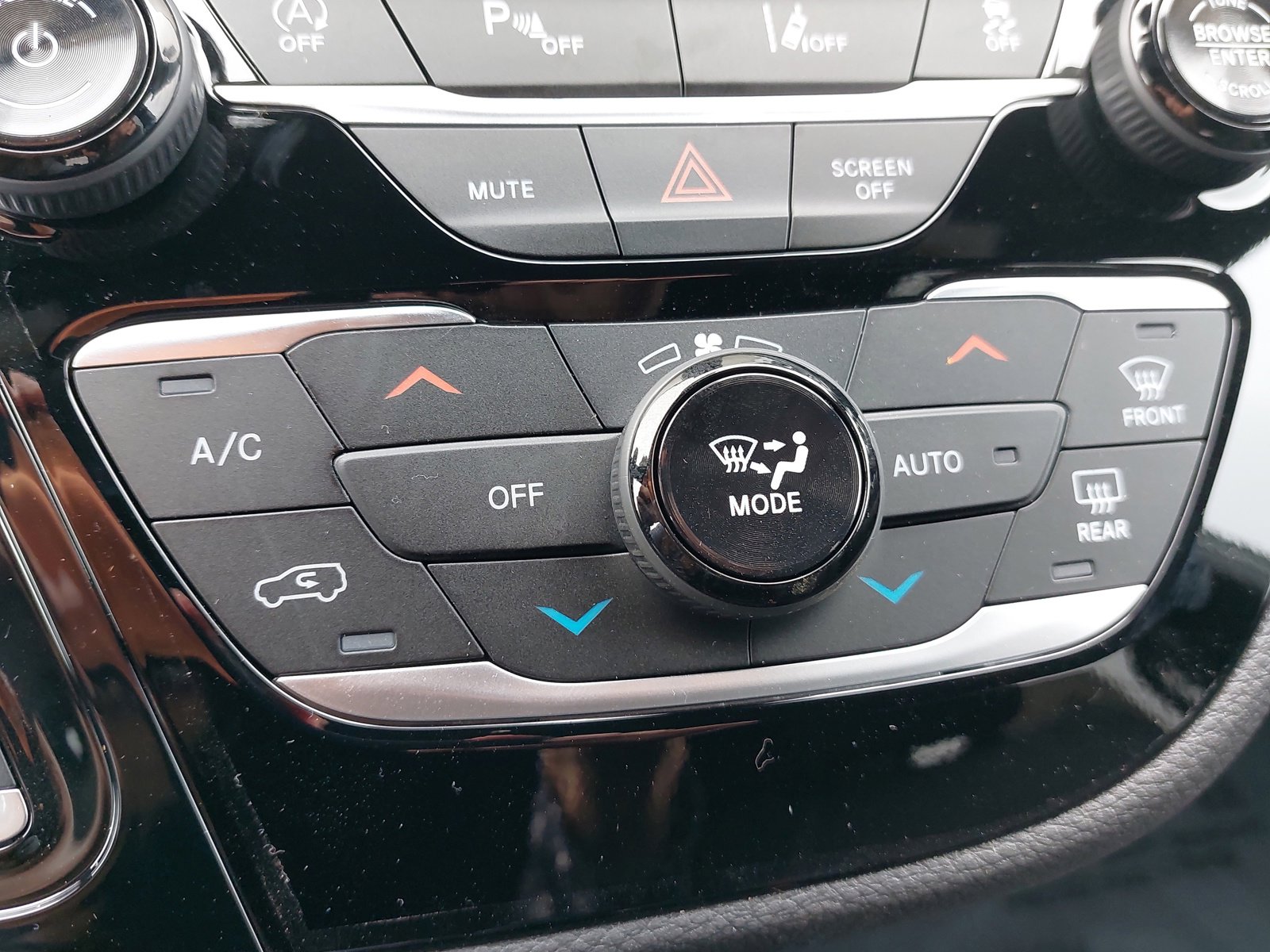 New 2026 Chrysler Pacifica Select image 23