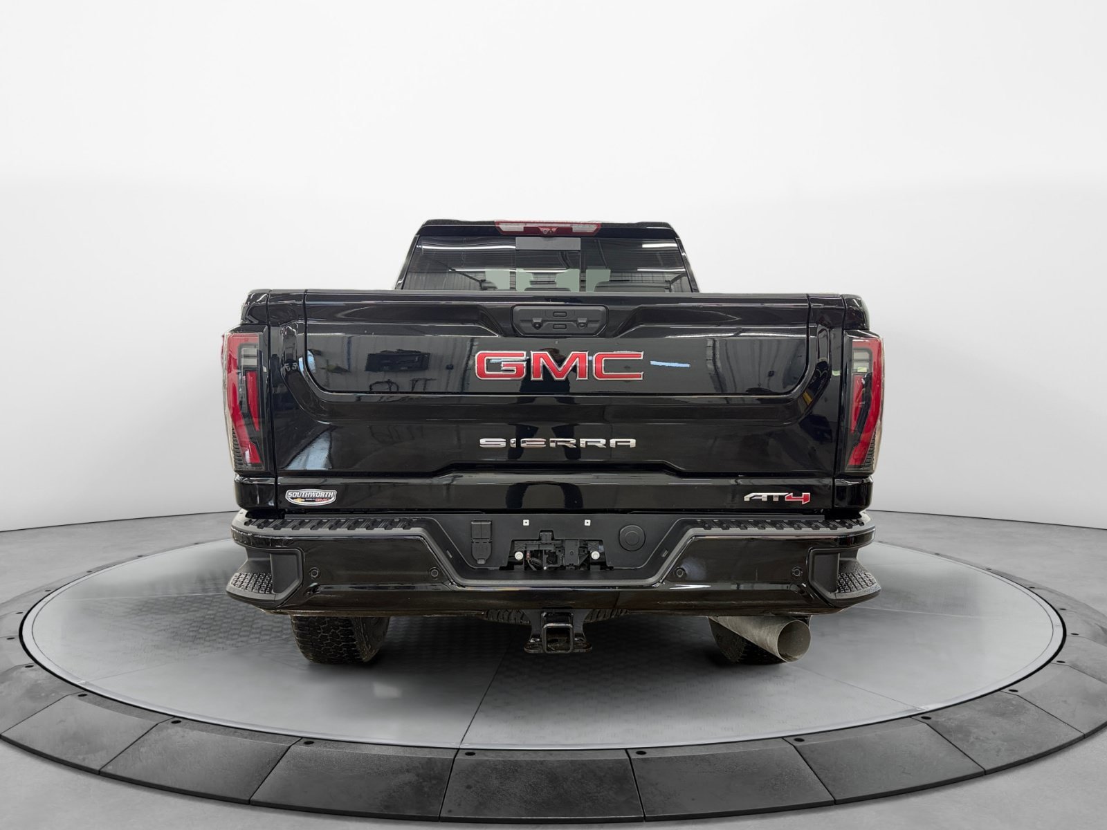Used 2026 GMC Sierra 2500 AT4 w/ AT4 Premium Plus Package AWD/4WD image 6