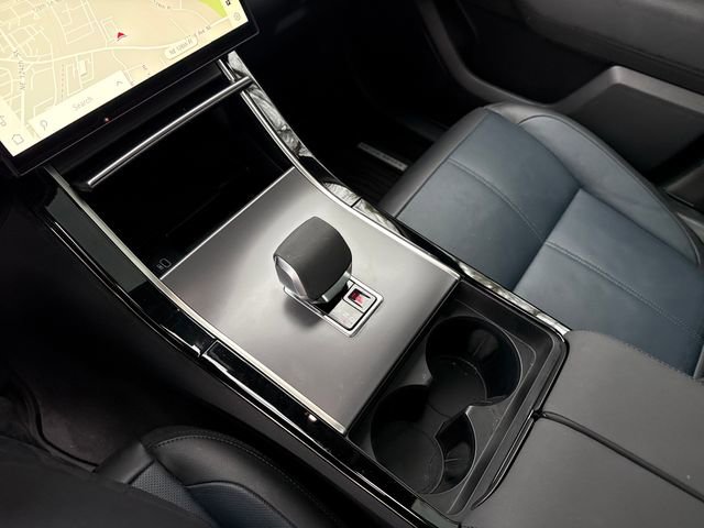 Used 2024 Land Rover Range Rover Velar Dynamic SE image 28