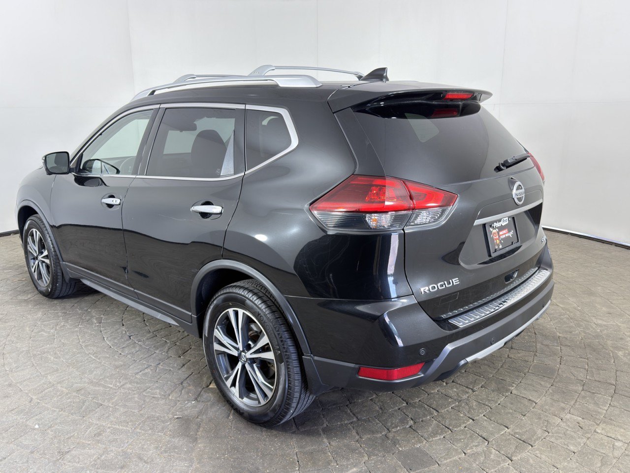 Used 2020 Nissan Rogue SV w/ Premium Package AWD/4WD image 5