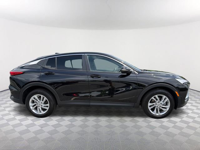 Used 2025 Buick Envista Preferred FWD image 4