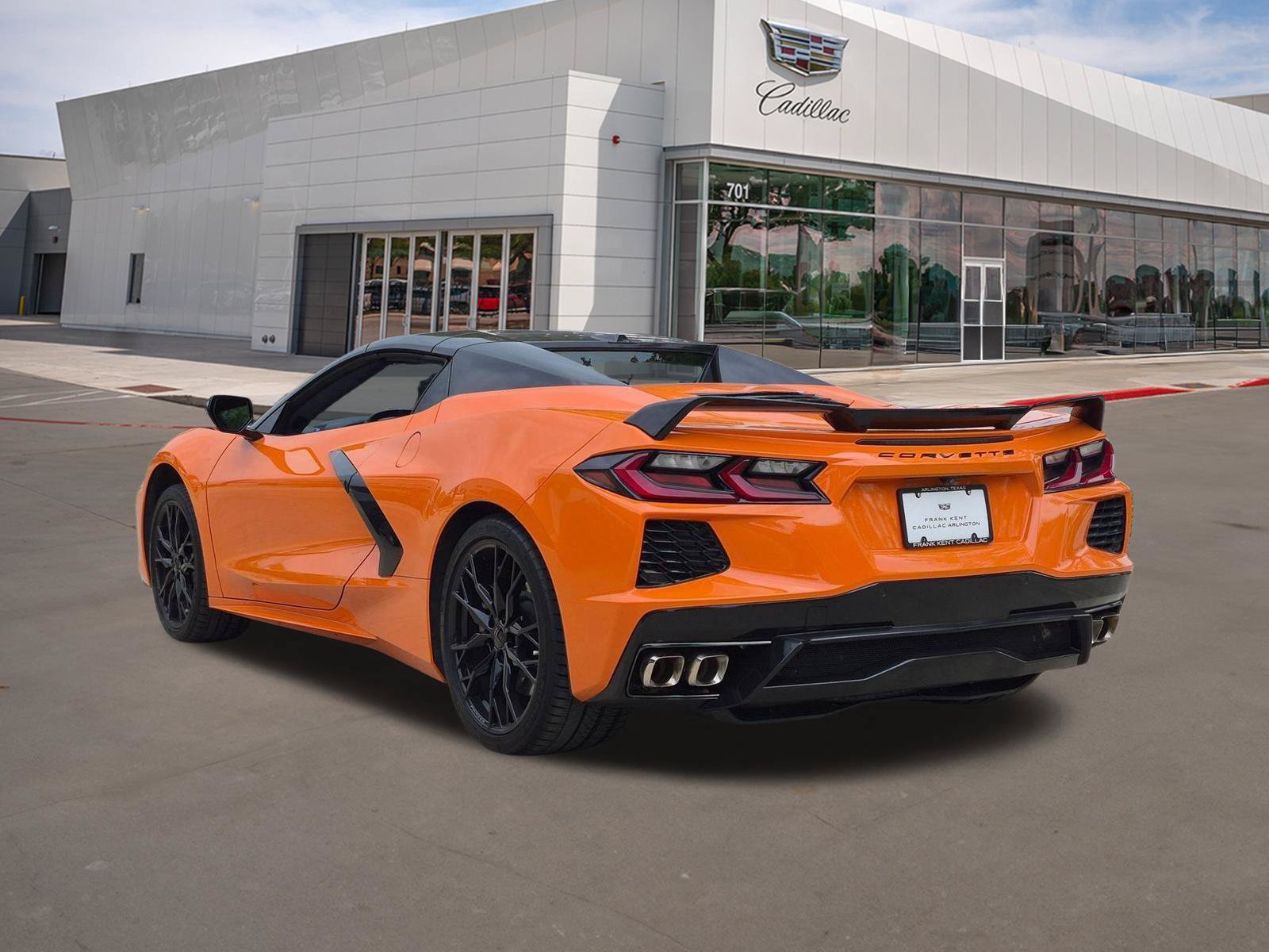 Used 2024 Chevrolet Corvette Stingray Premium Conv w/ Z51 Performance Package RWD image 4