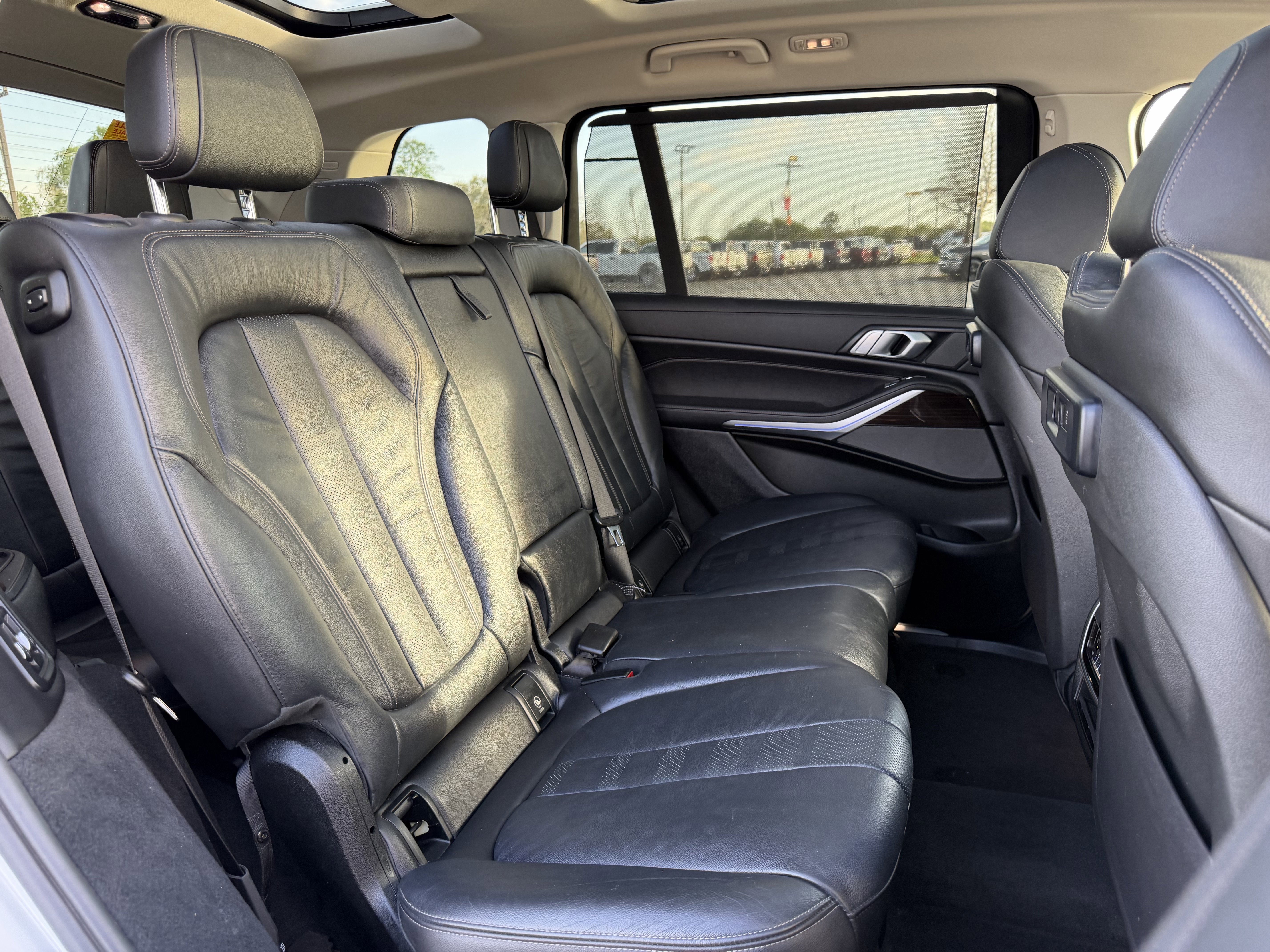 Used 2021 BMW X7 xDrive40i w/ Executive Package AWD/4WD image 34