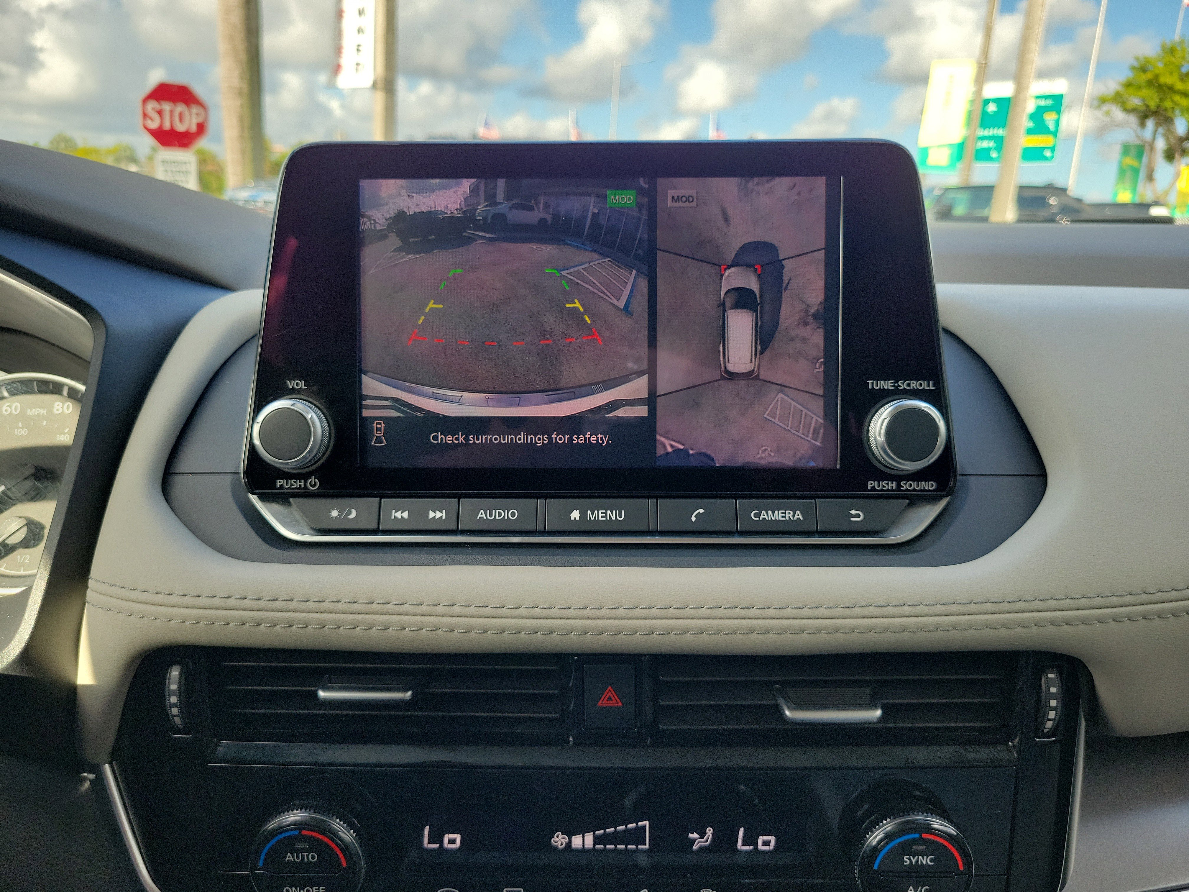 Used 2021 Nissan Rogue SV image 10