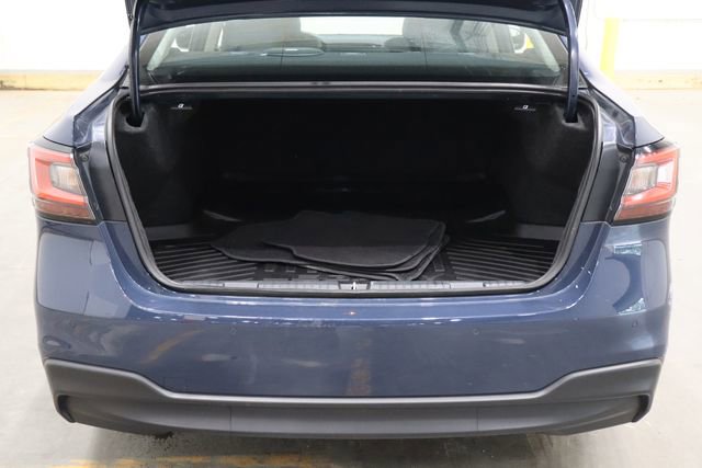 Used 2023 Subaru Legacy Limited image 11
