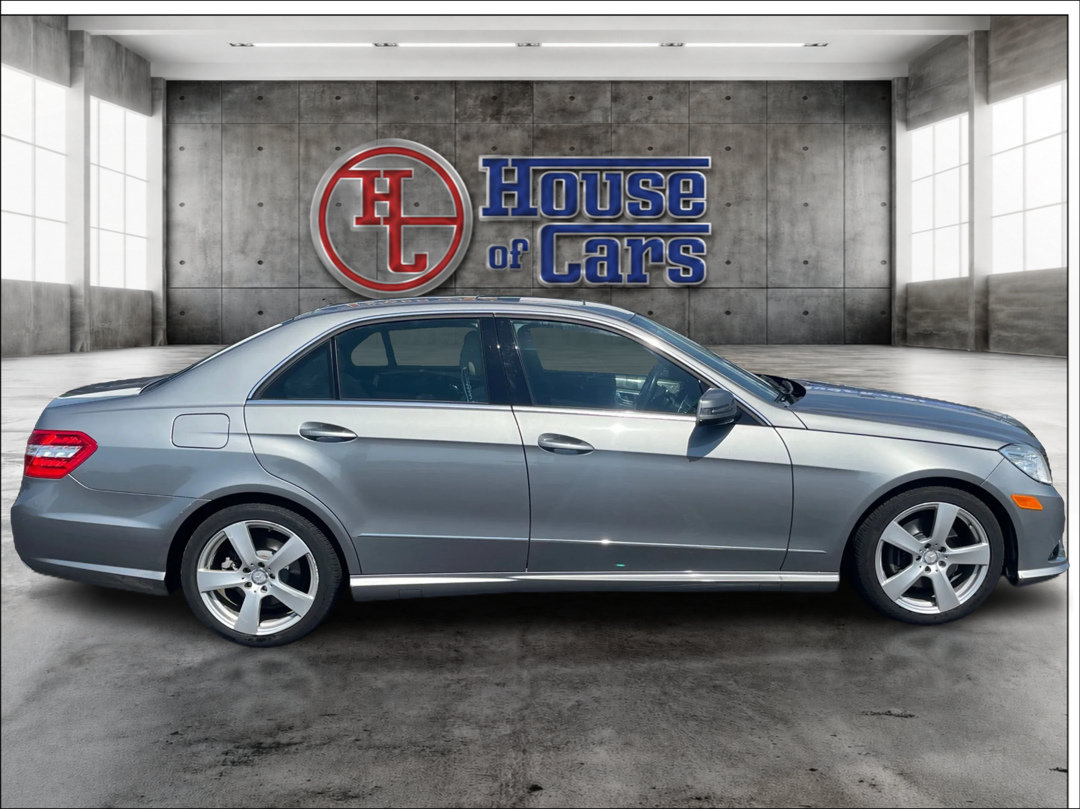 Used 2010 Mercedes-Benz E 350 4MATIC Sedan image 4