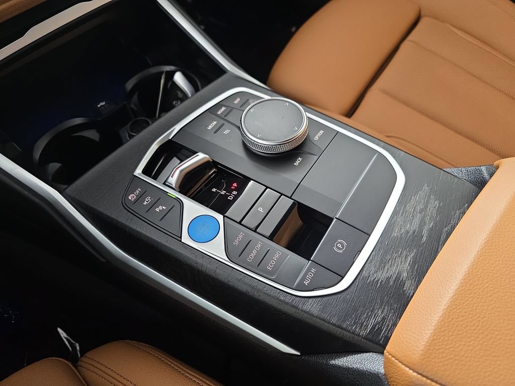 Certified 2024 BMW i4 eDrive35 w/ Premium Package RWD image 25