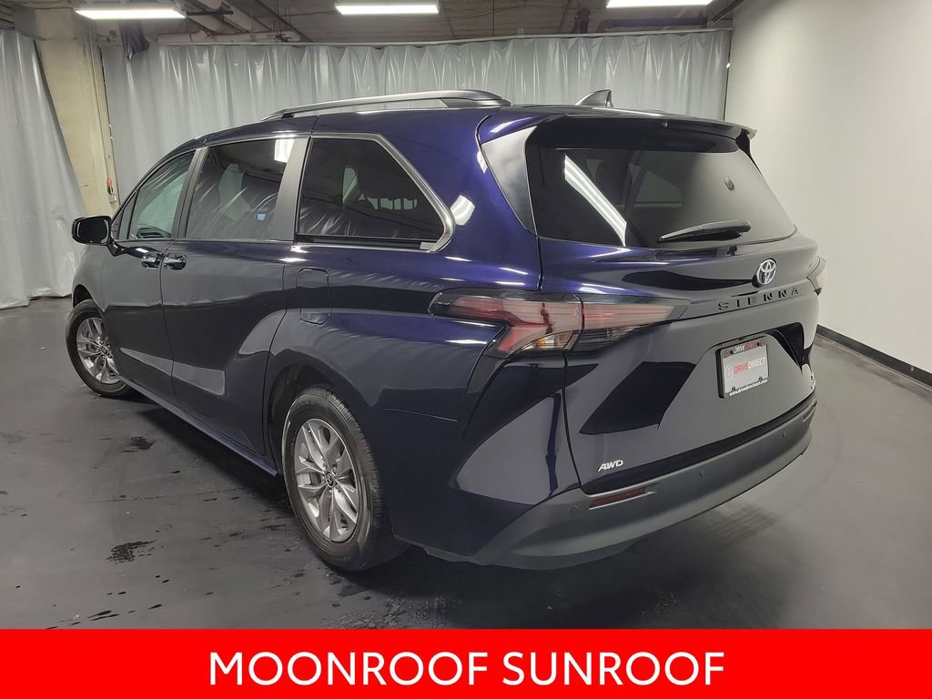 Used 2024 Toyota Sienna XLE AWD/4WD image 6
