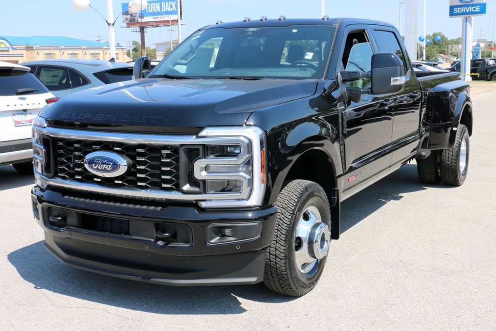 New 2026 Ford F350 Platinum AWD/4WD image 2