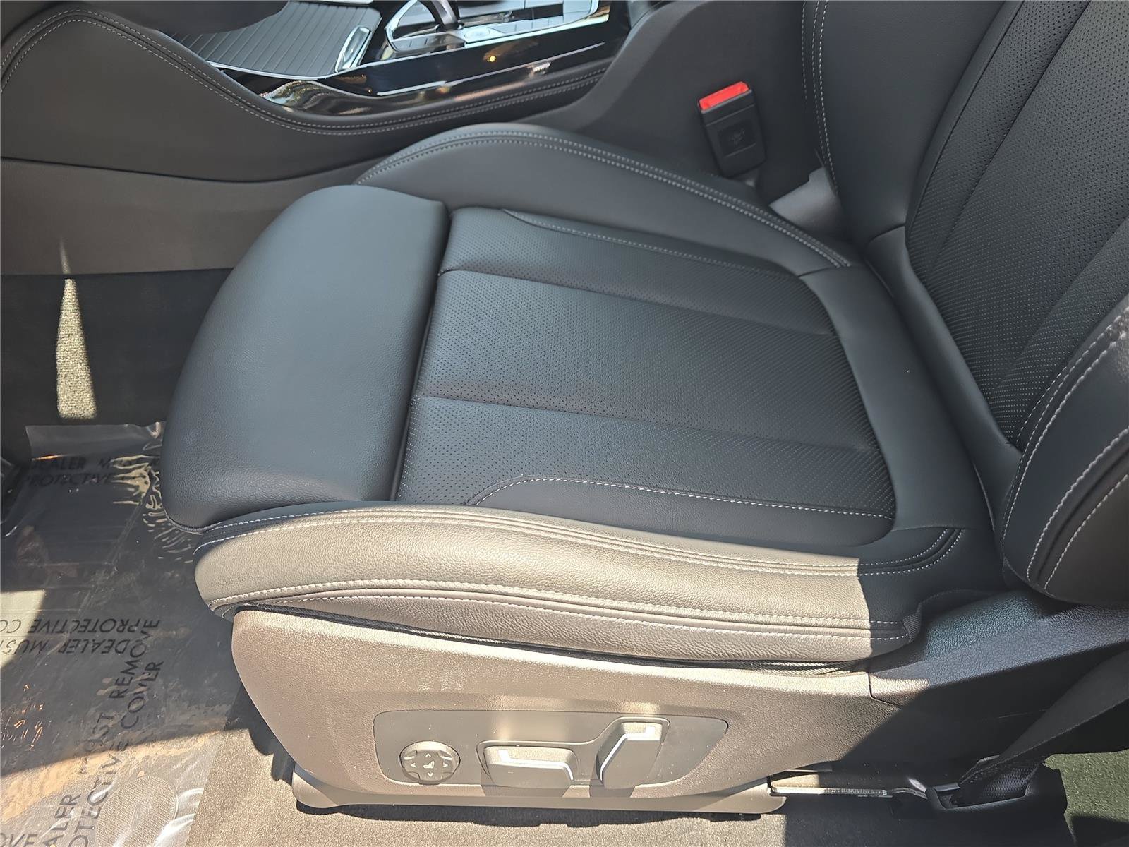Used 2025 BMW X4 xDrive30i AWD/4WD image 15