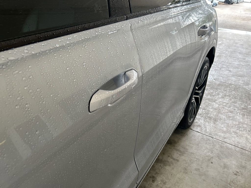 Used 2019 Audi Q8 Premium Plus image 14