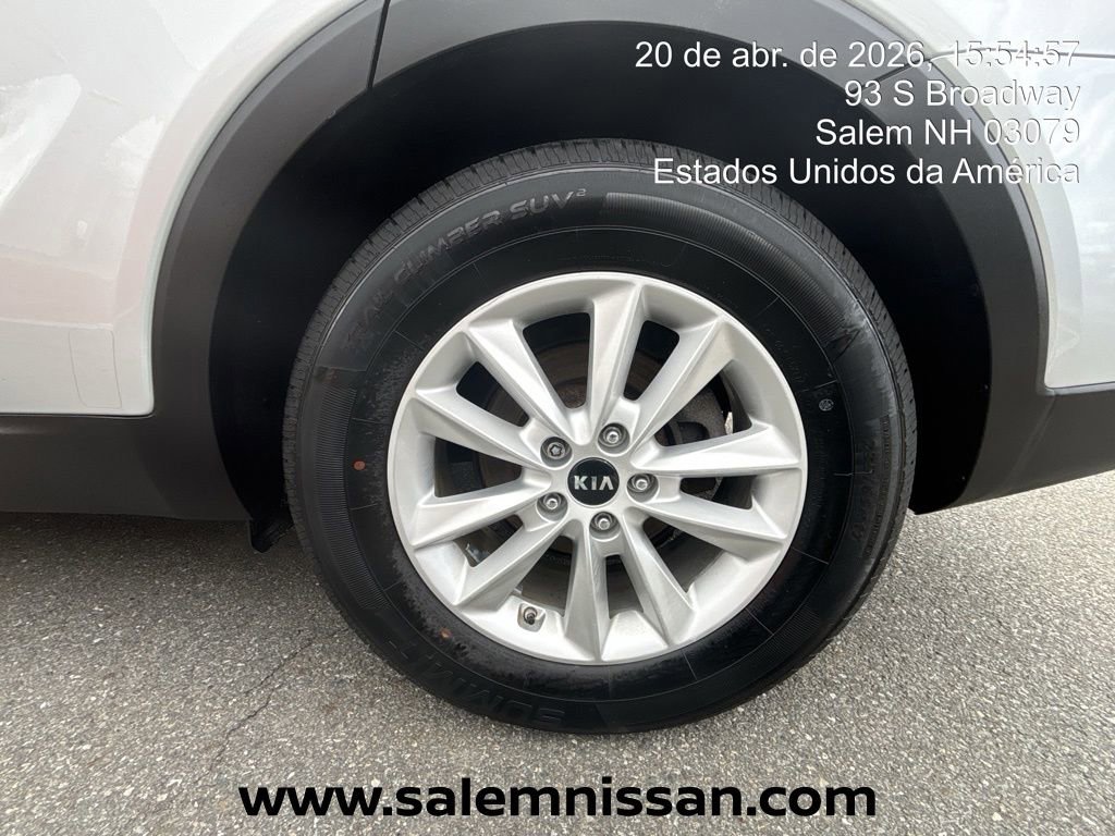 Used 2019 Kia Sorento LX image 23