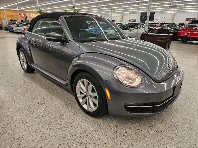 Used 2014 Volkswagen Beetle TDI image 3