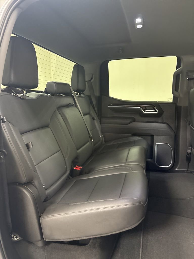 Used 2025 GMC Sierra 1500 SLT image 32