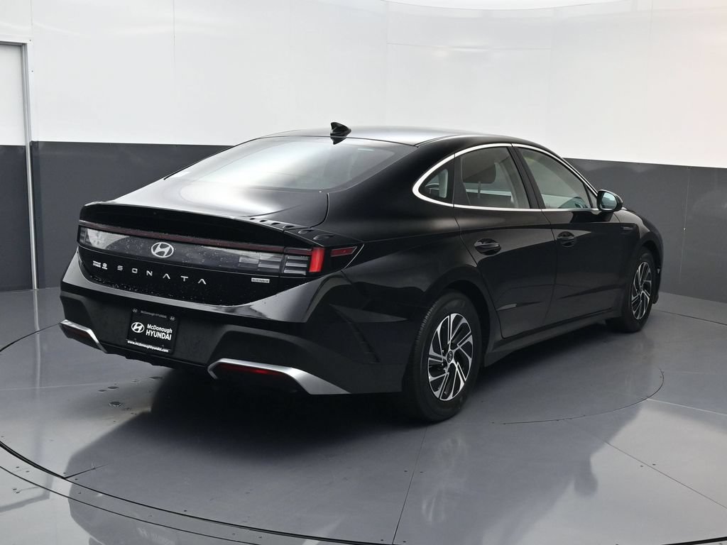 Certified 2026 Hyundai Sonata Blue FWD image 4