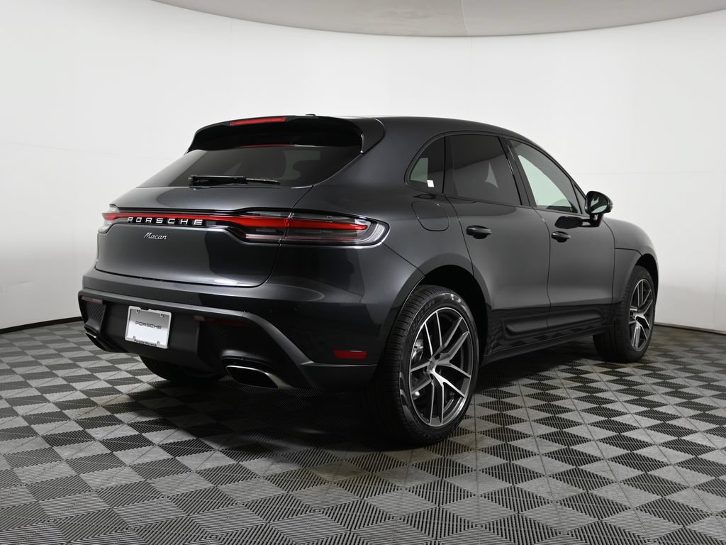 Used 2026 Porsche Macan AWD/4WD image 7