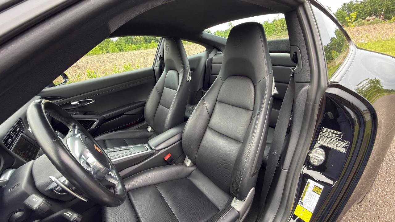 Used 2016 Porsche 911 Carrera Black Edition RWD image 44