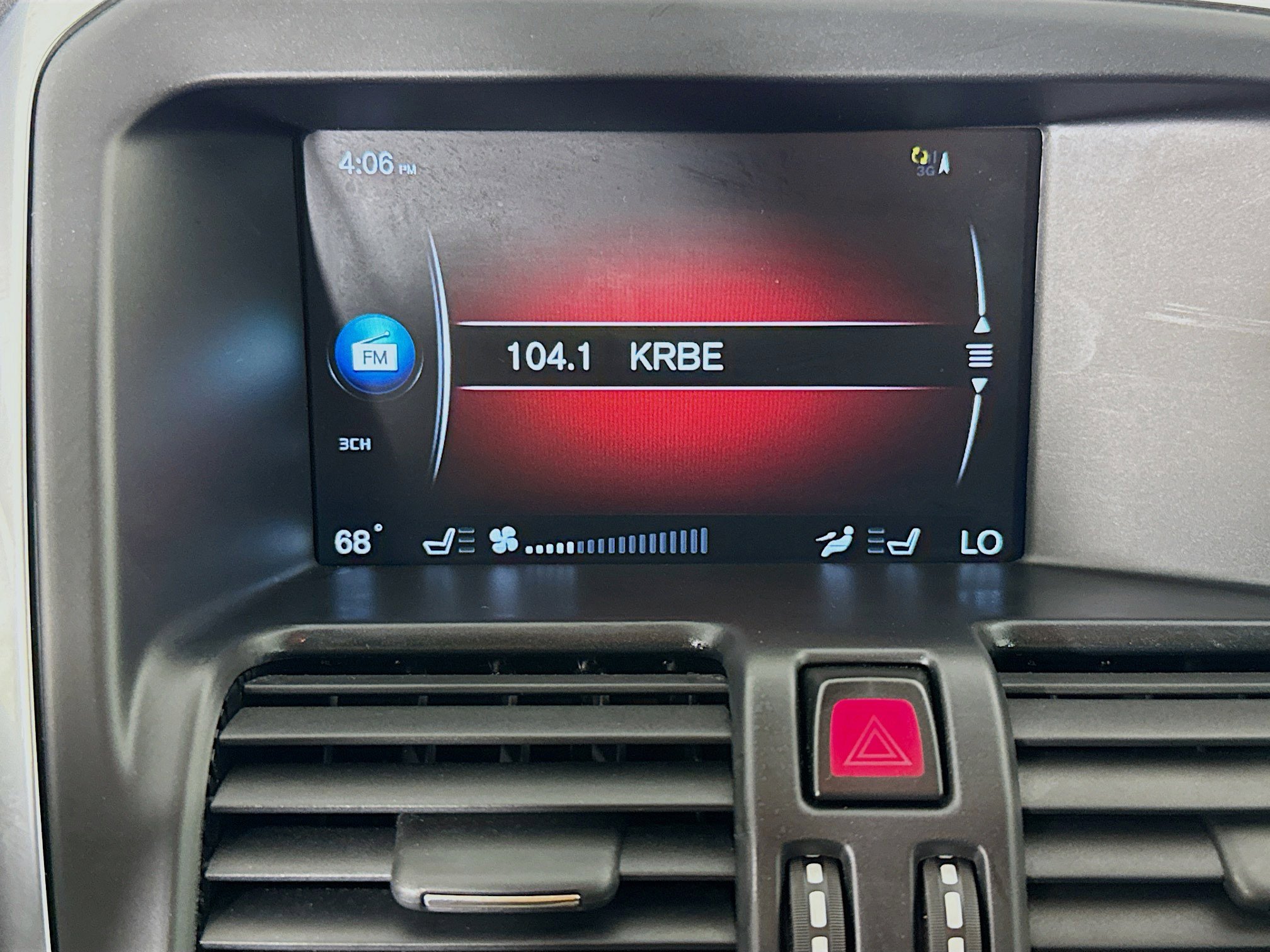 Used 2016 Volvo XC60 T5 Platinum w/ Protection Package image 17