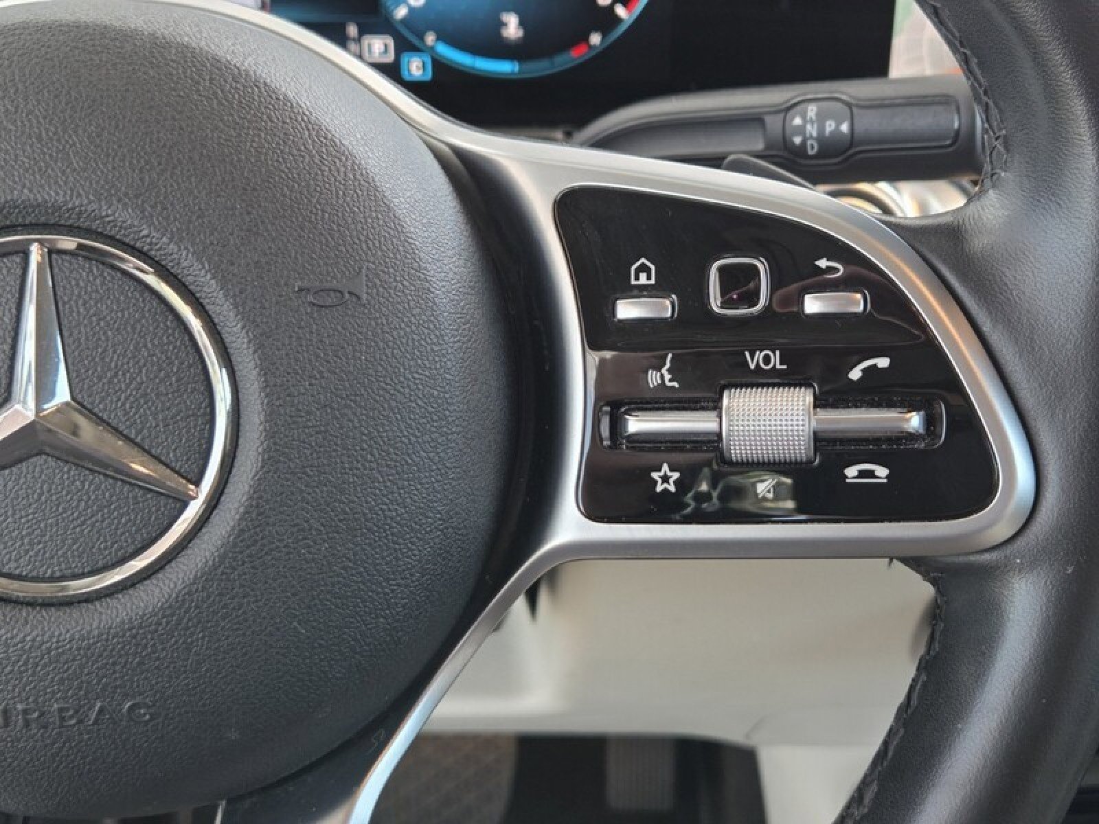 Certified 2022 Mercedes-Benz GLB 250 image 27