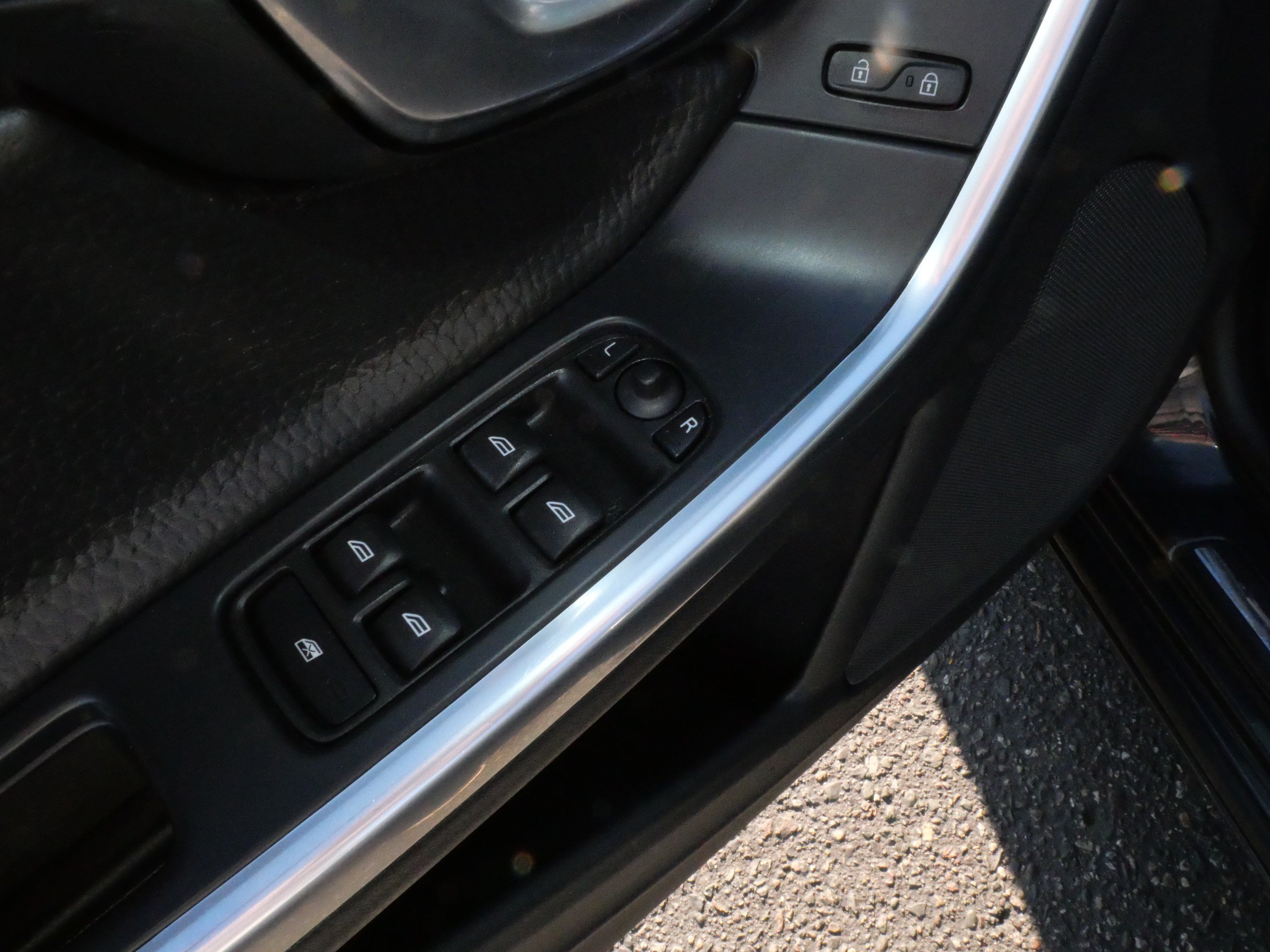 Used 2014 Volvo S60 T5 FWD image 19