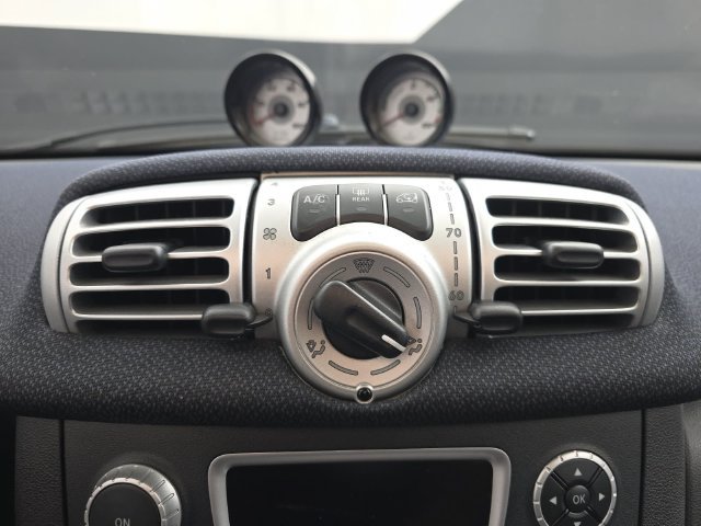 Used 2016 smart fortwo electric drive RWD image 24