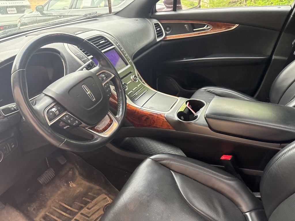 Used 2019 Lincoln Nautilus Reserve image 11