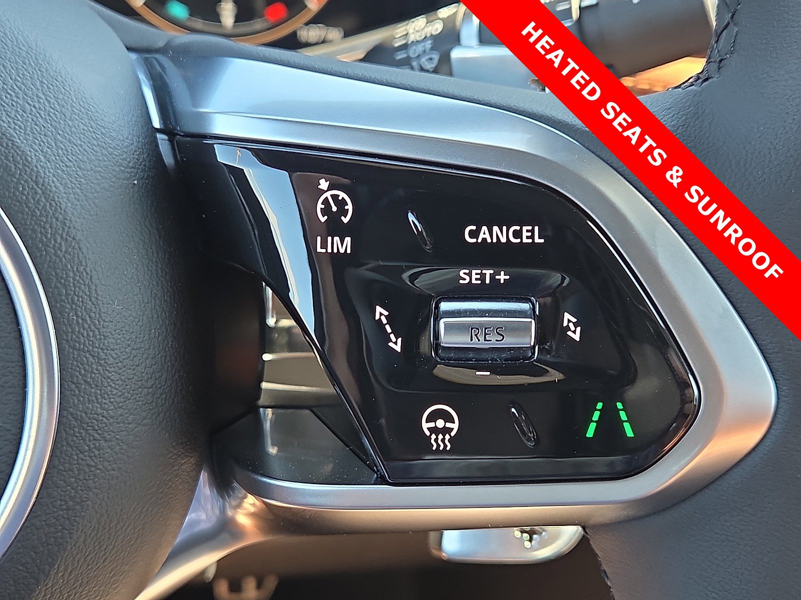 Used 2024 Jaguar XF R-Dynamic SE image 22