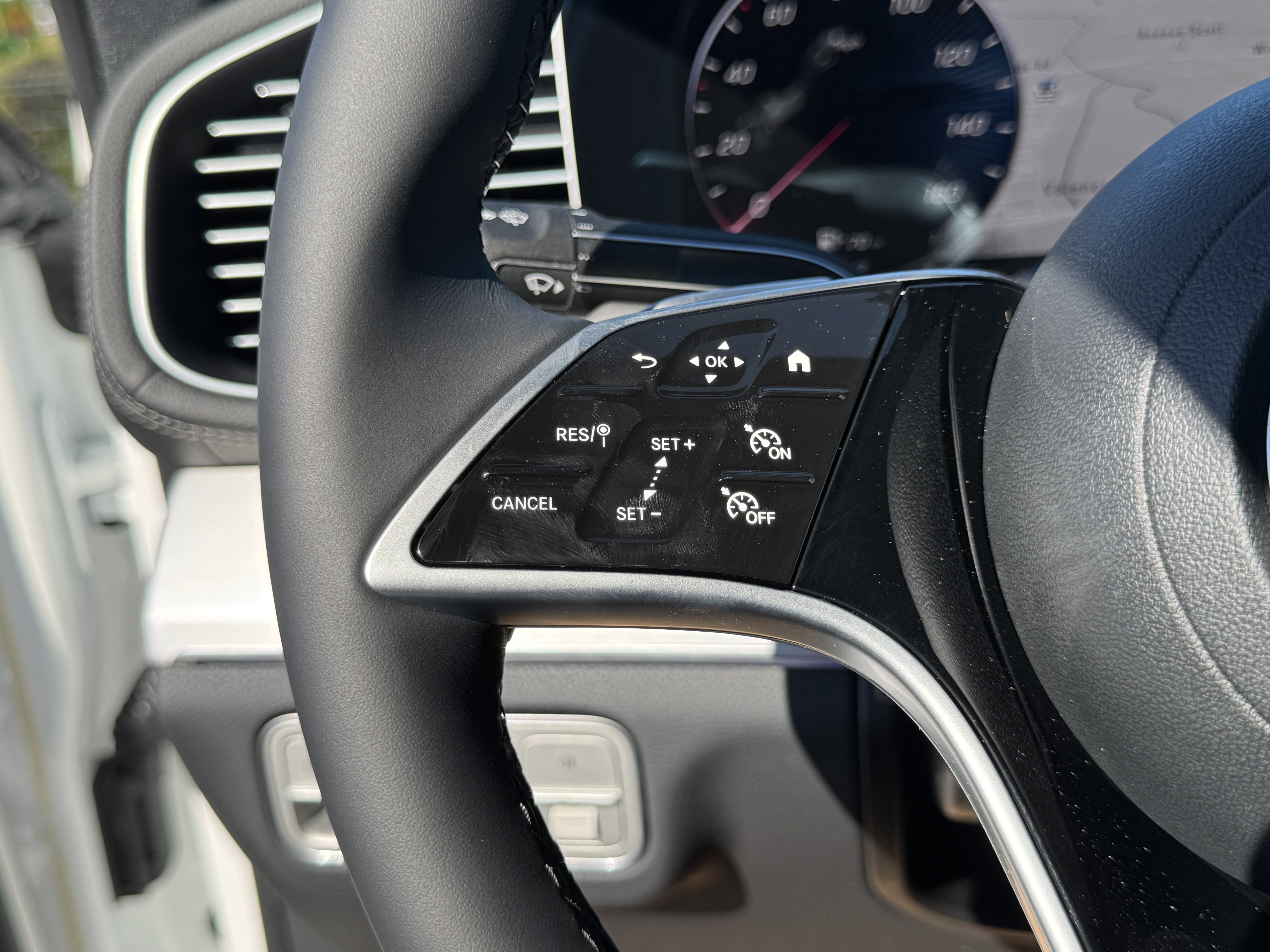 New 2026 Mercedes-Benz GLE 450 4MATIC Coupe image 22