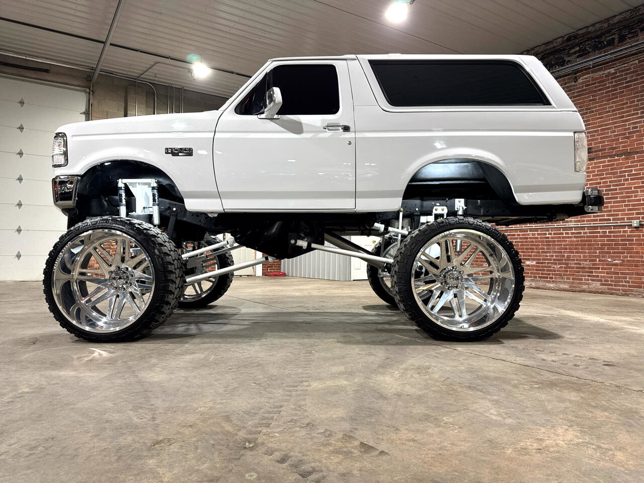 Used 1994 Ford Bronco XLT image 35