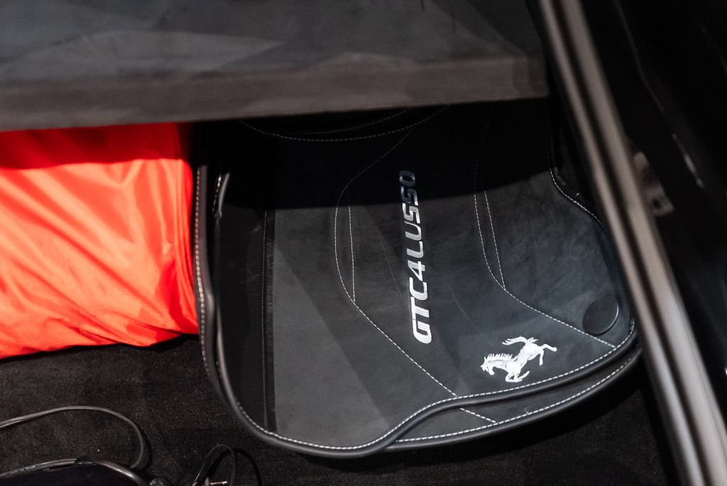 Certified 2019 Ferrari GTC4Lusso AWD/4WD image 20