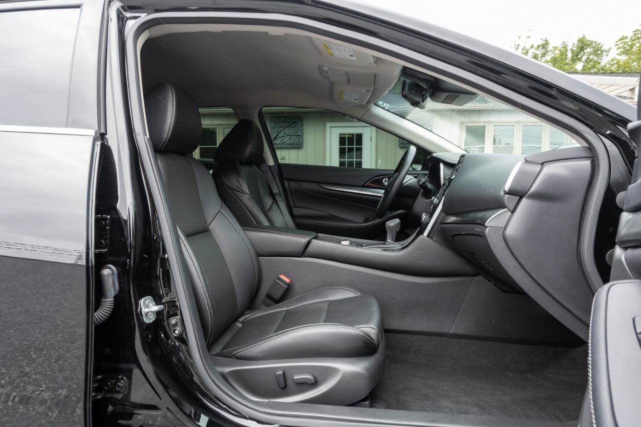 Used 2022 Nissan Maxima SV w/ Floor Mat Group FWD image 33