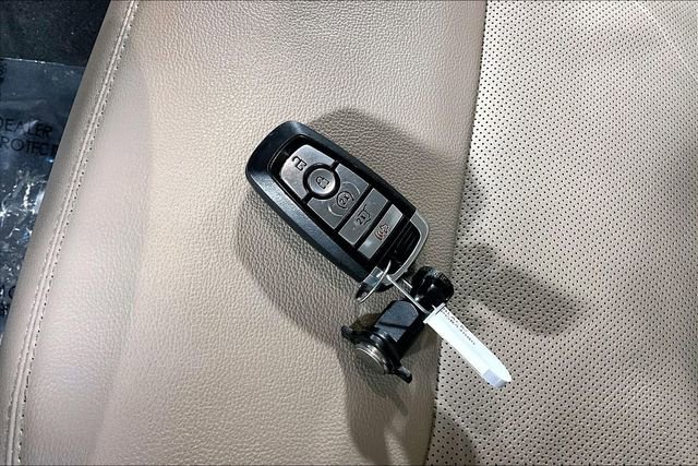 Used 2023 Ford Explorer Limited image 33