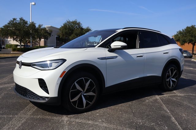 Used 2023 Volkswagen ID.4 Pro S image 3