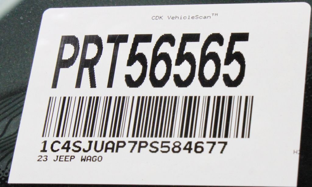 Used 2023 Jeep Wagoneer 2WD image 31