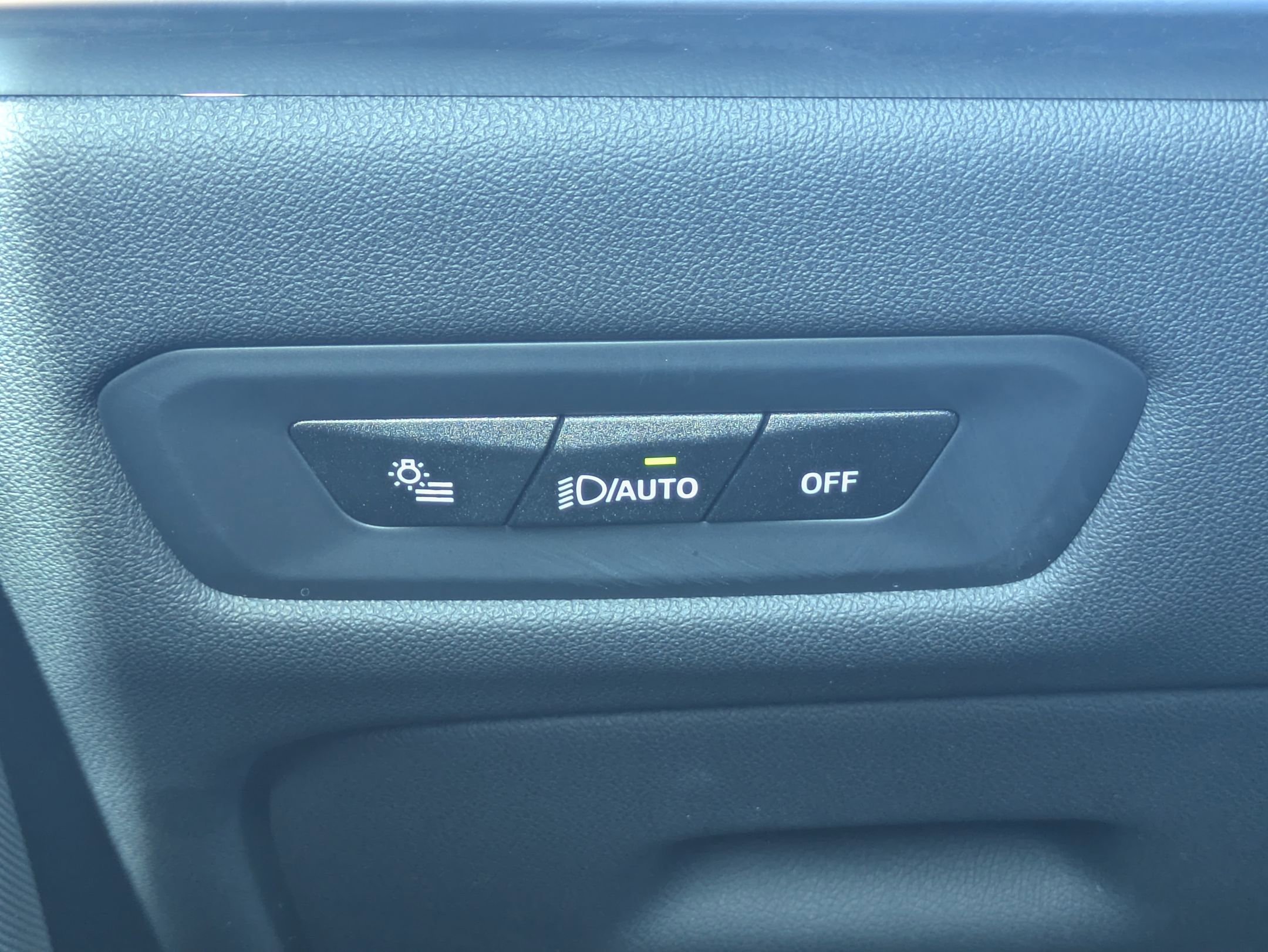 Used 2024 BMW X5 xDrive40i w/ M Sport Package image 18