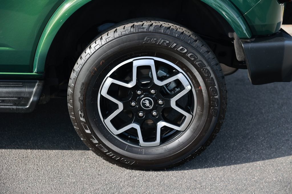 Used 2025 Ford Bronco Outer Banks image 10