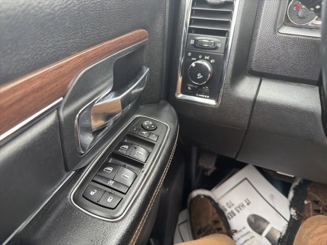 Used 2015 RAM 1500 Laramie w/ Convenience Group image 18