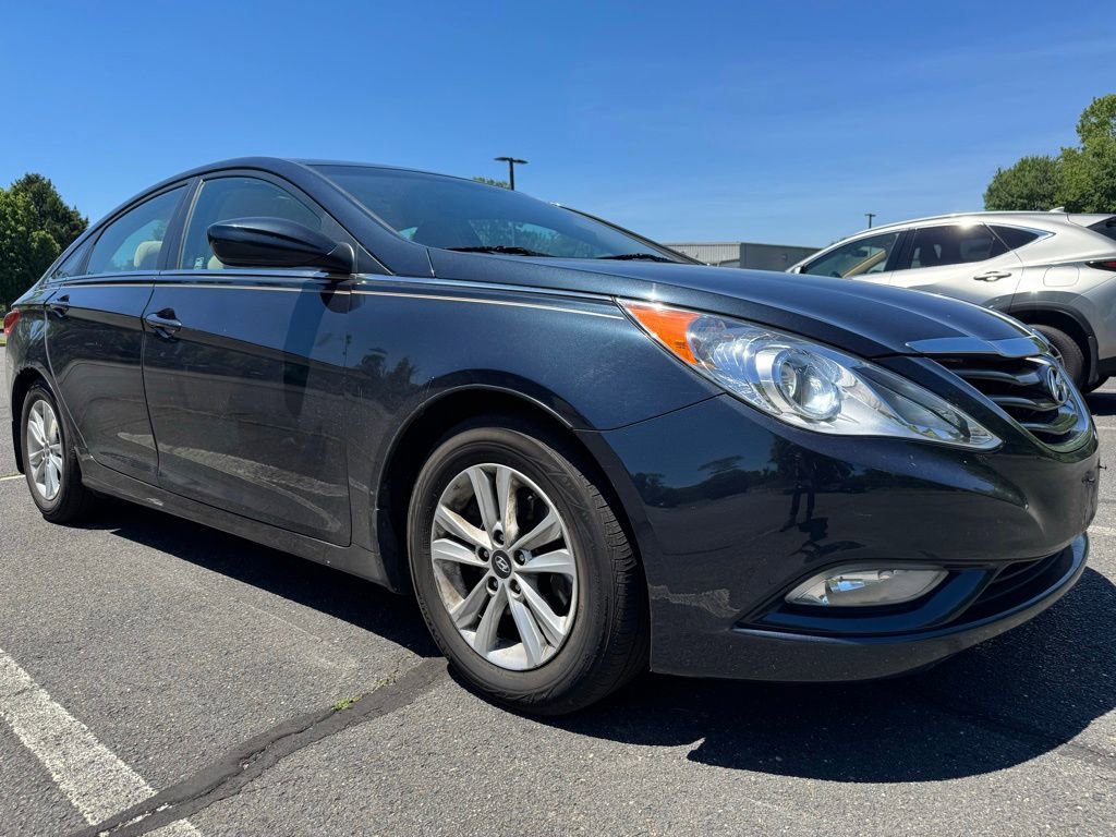 Used 2013 Hyundai Sonata GLS w/ Popular Equipment Pkg FWD image 1