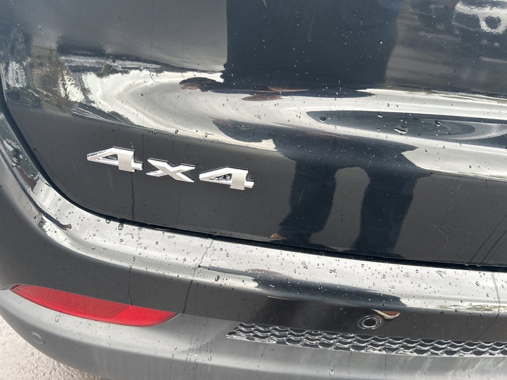 Used 2024 Jeep Compass Limited image 9