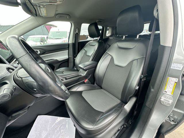 Certified 2023 Jeep Compass Latitude image 13