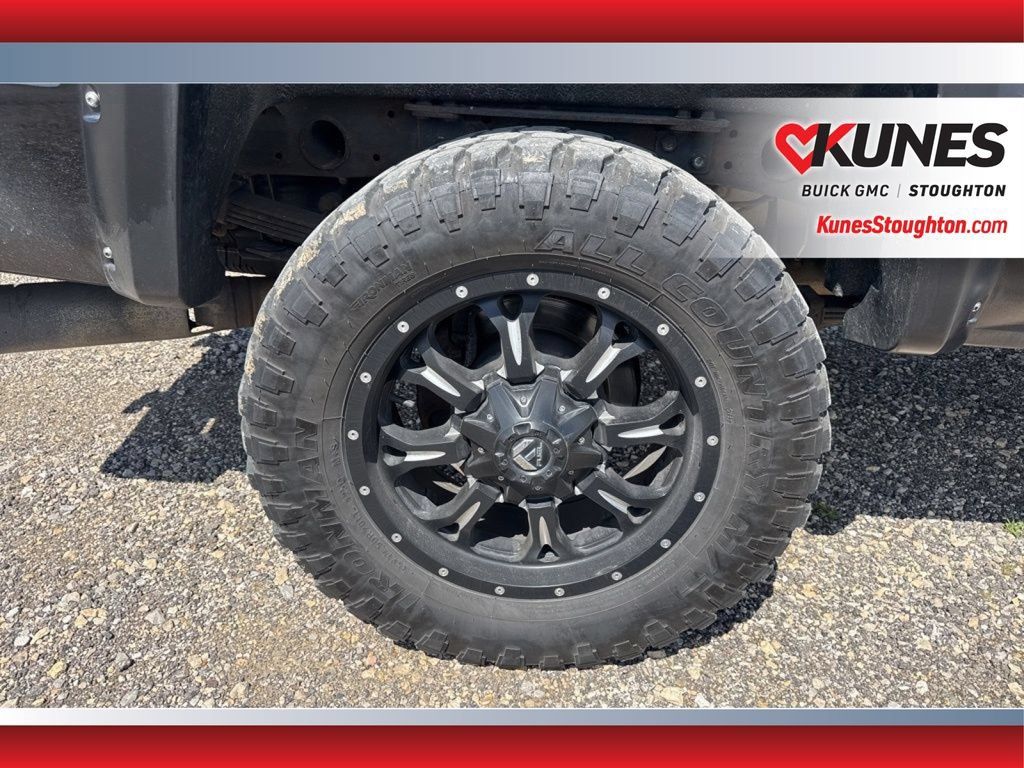 Used 2018 GMC Sierra 2500 SLT w/ Duramax Plus Package AWD/4WD image 15