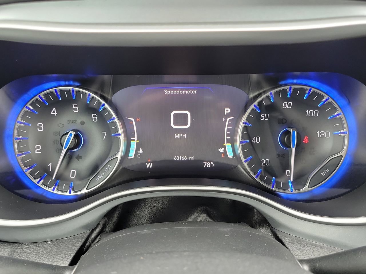 Used 2020 Chrysler Pacifica Touring w/ Advanced Safetytec Group image 27