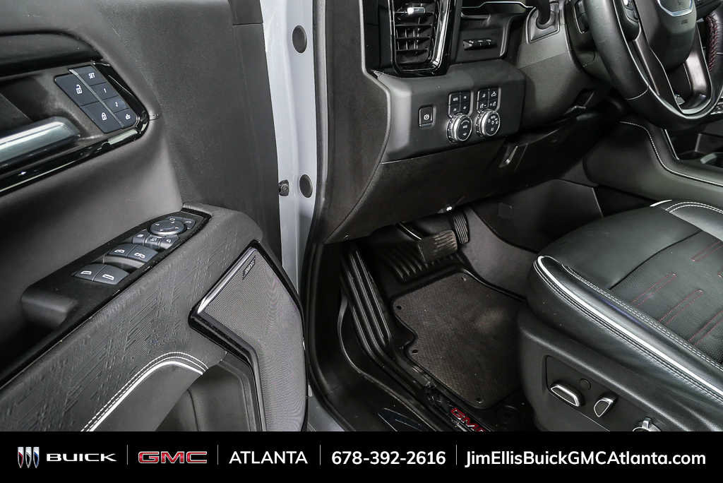 Used 2024 GMC Sierra 2500 AT4X image 6