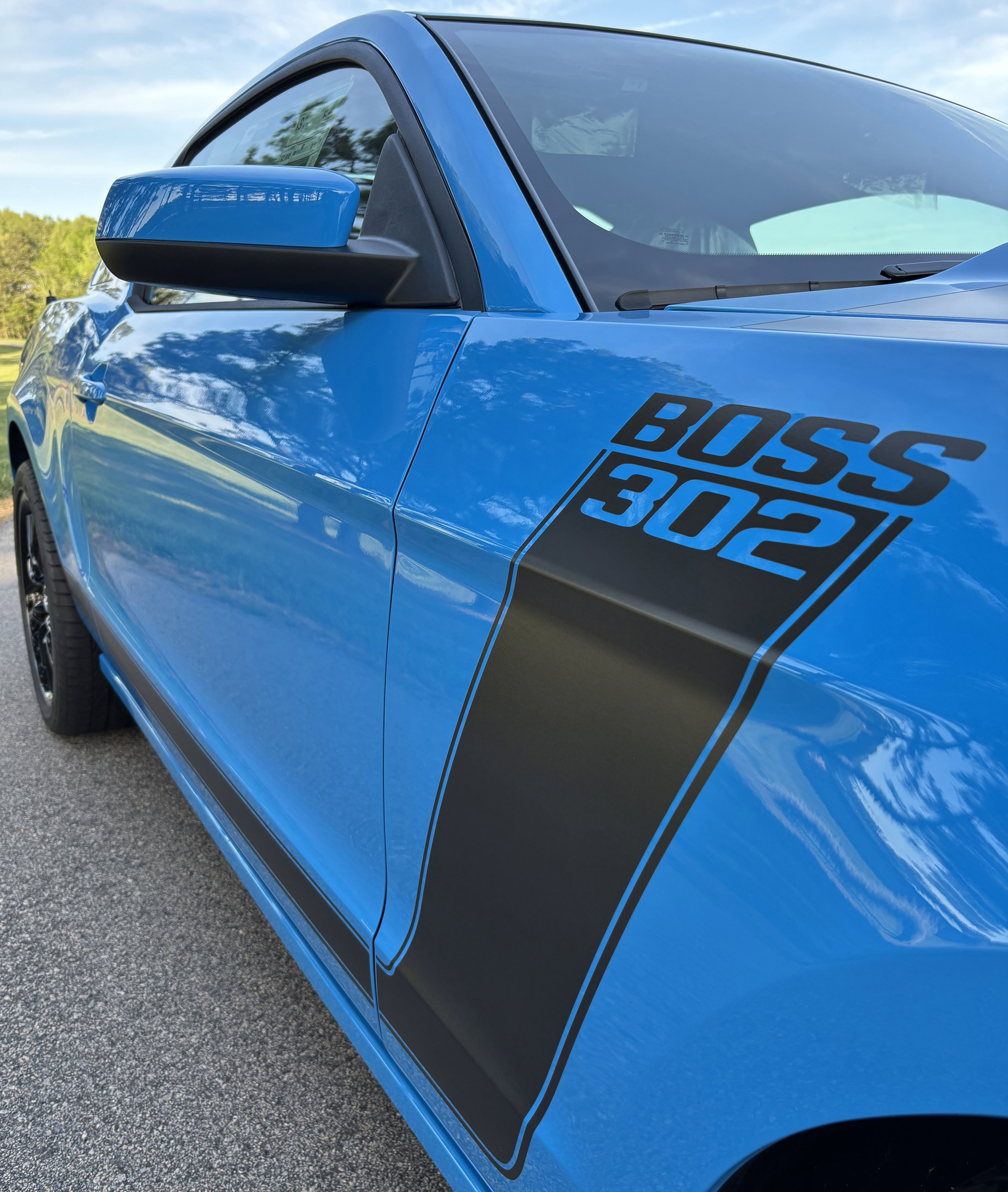 Used 2013 Ford Mustang Boss 302 w/ Boss 302 Accessory Pkg RWD image 21