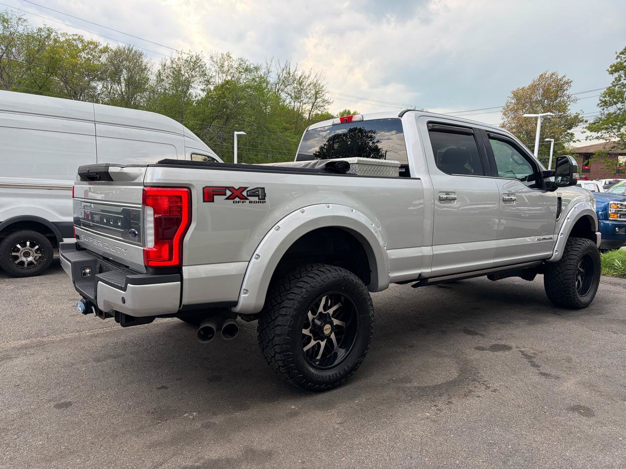 Used 2018 Ford F250 Platinum w/ Platinum Ultimate Package AWD/4WD image 6