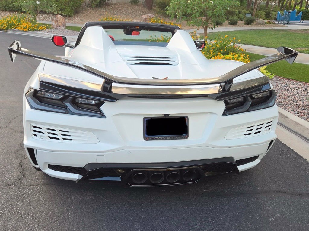 Used 2025 Chevrolet Corvette Z06 RWD image 4