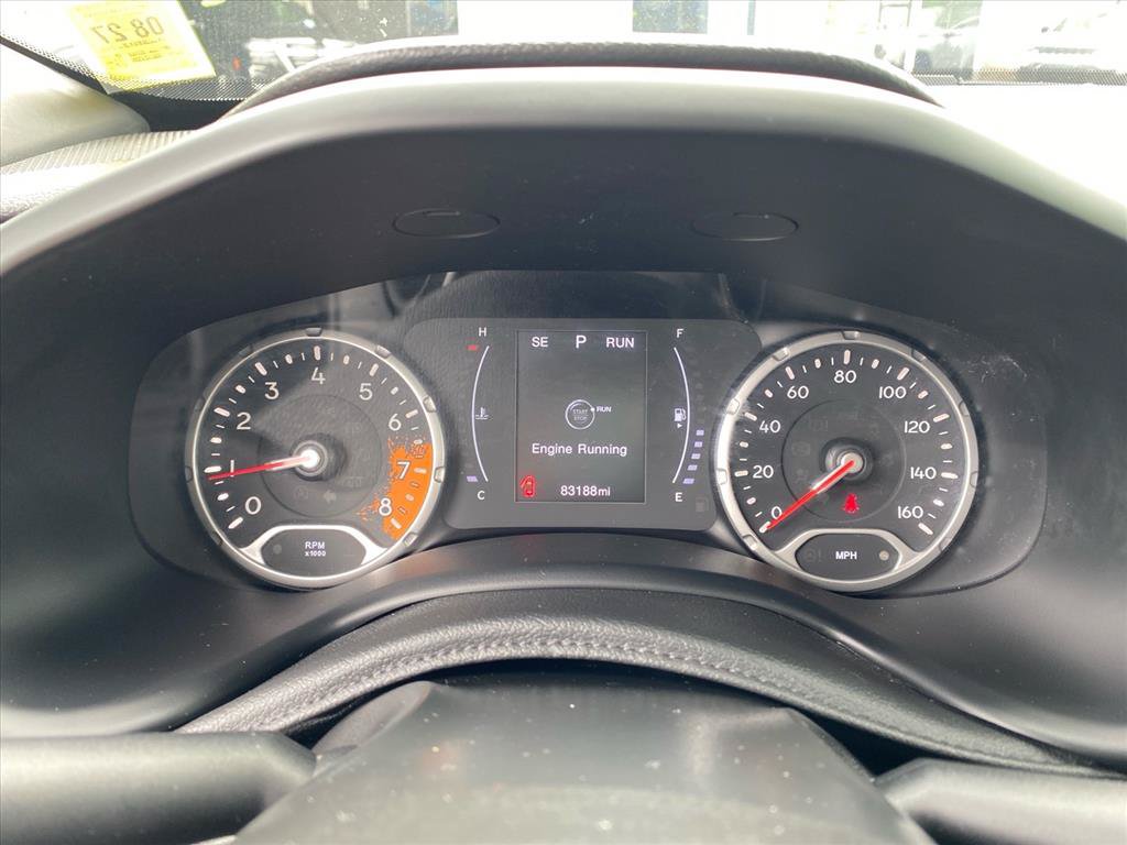 Used 2018 Jeep Renegade Latitude AWD/4WD image 17